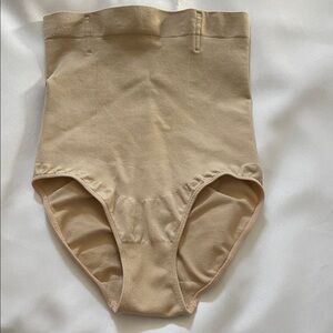 Shapermint Essentials Tummy Control Shorts